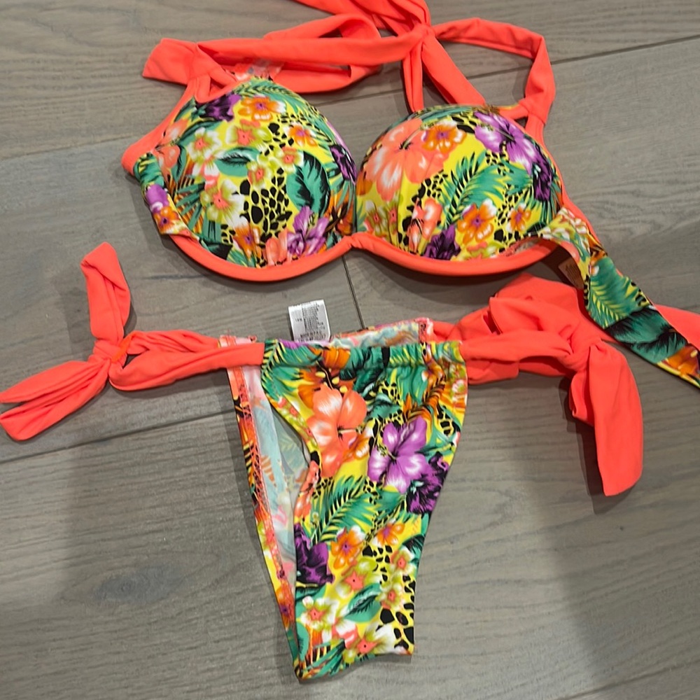 Plunge bra and cheeky cut bottom bikini